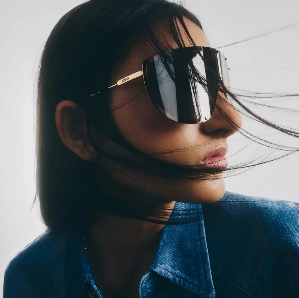 SOLD‼️NEW Quay On Set Sunglasses - Picture 3 of 6